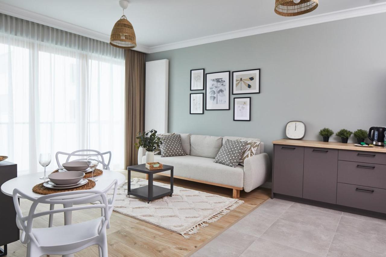 ורשה Metro Imielin Apartments מראה חיצוני תמונה