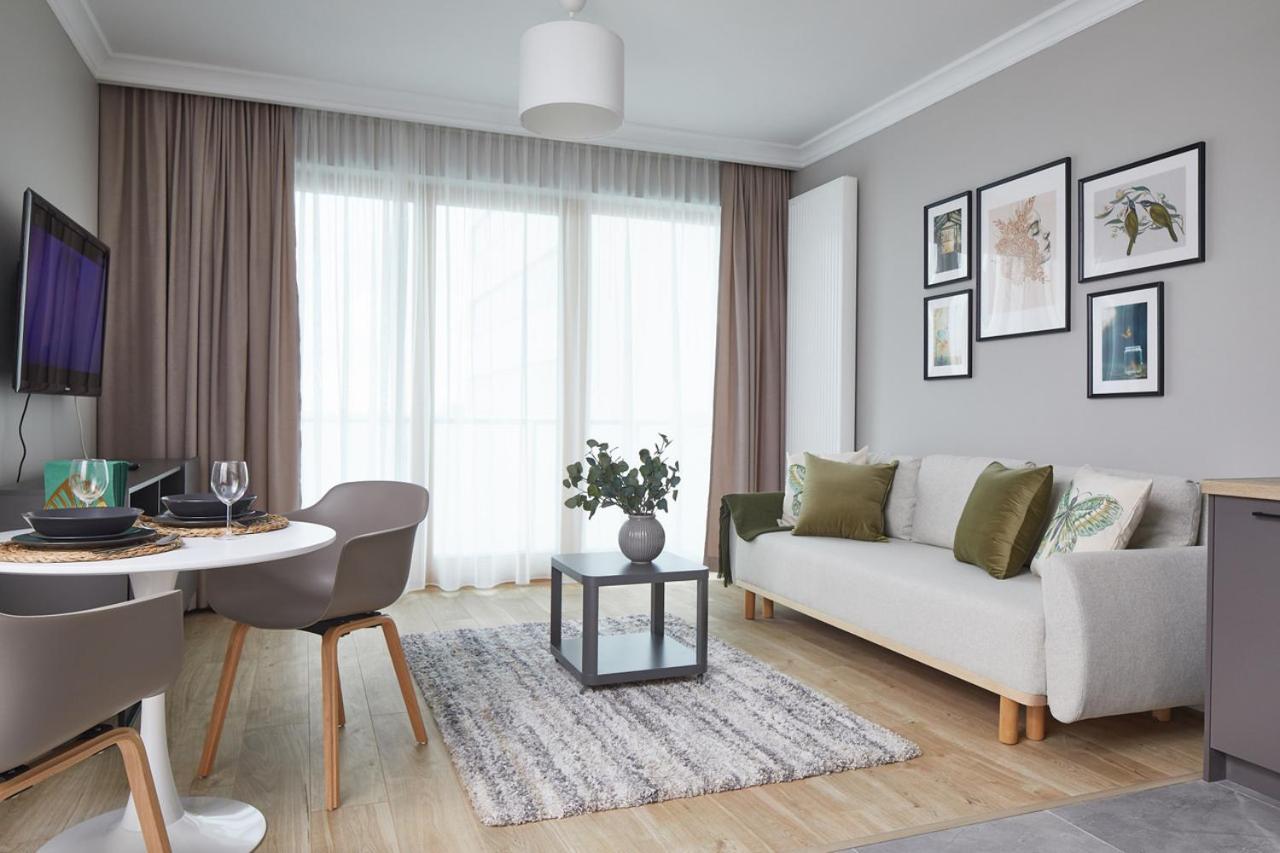 ורשה Metro Imielin Apartments מראה חיצוני תמונה