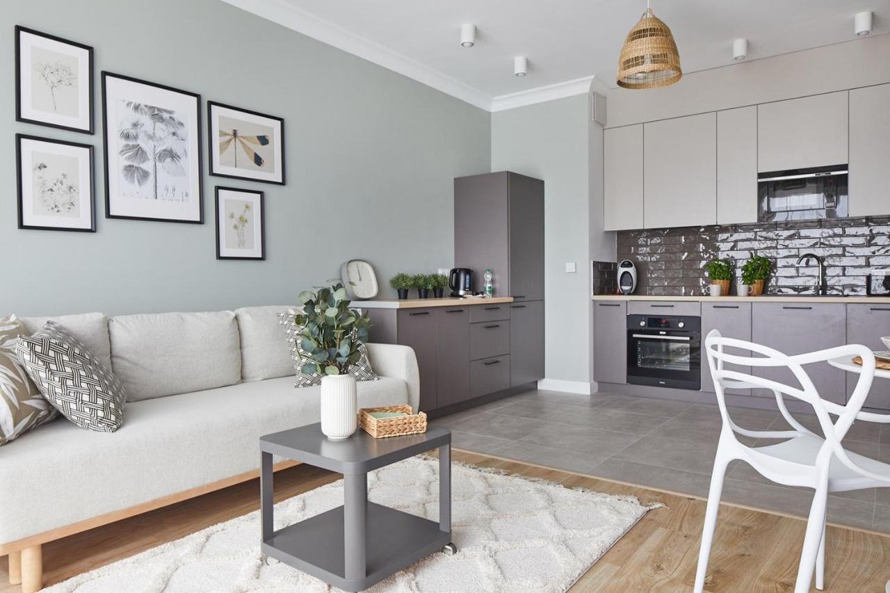 ורשה Metro Imielin Apartments מראה חיצוני תמונה