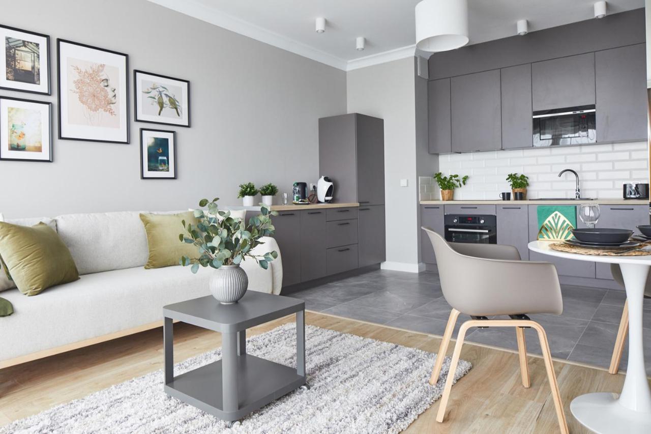 ורשה Metro Imielin Apartments מראה חיצוני תמונה