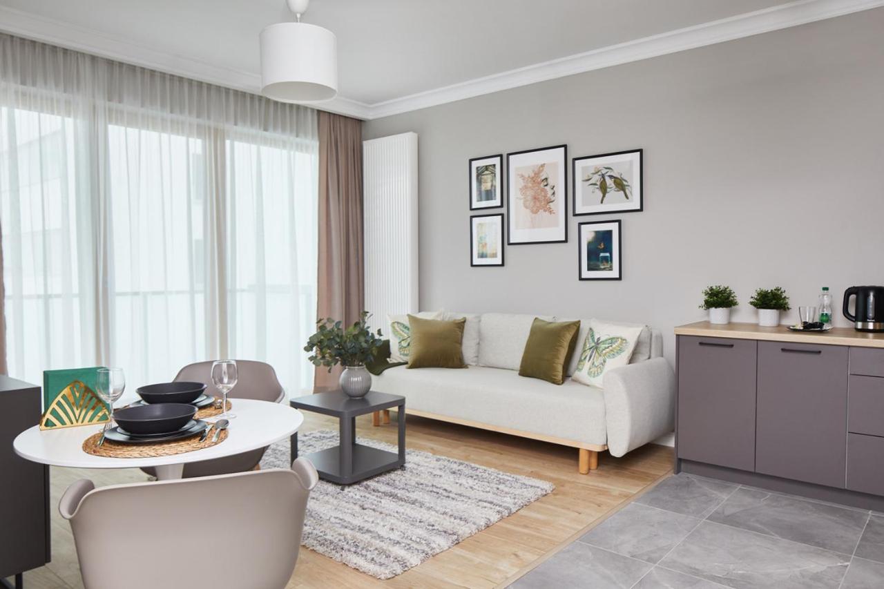 ורשה Metro Imielin Apartments מראה חיצוני תמונה