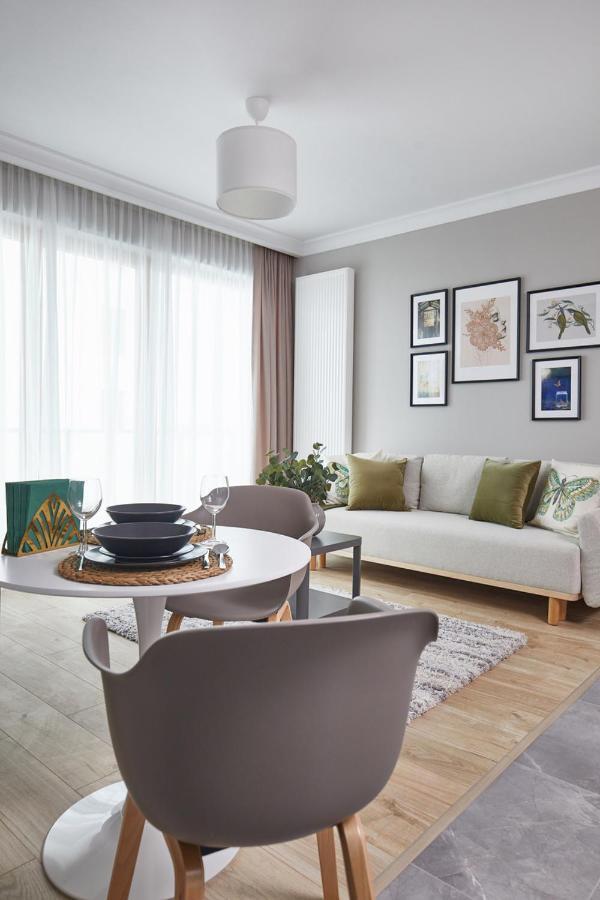 ורשה Metro Imielin Apartments מראה חיצוני תמונה